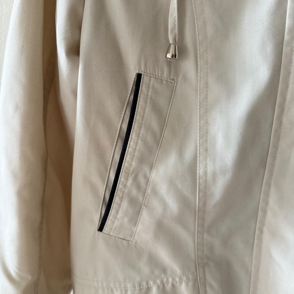 Spring Jacket Beige Navy NWOT - Picture 3 of 11